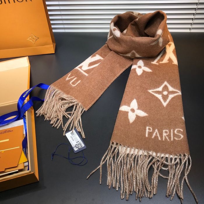 Louis Vuitton Scarf LV00041